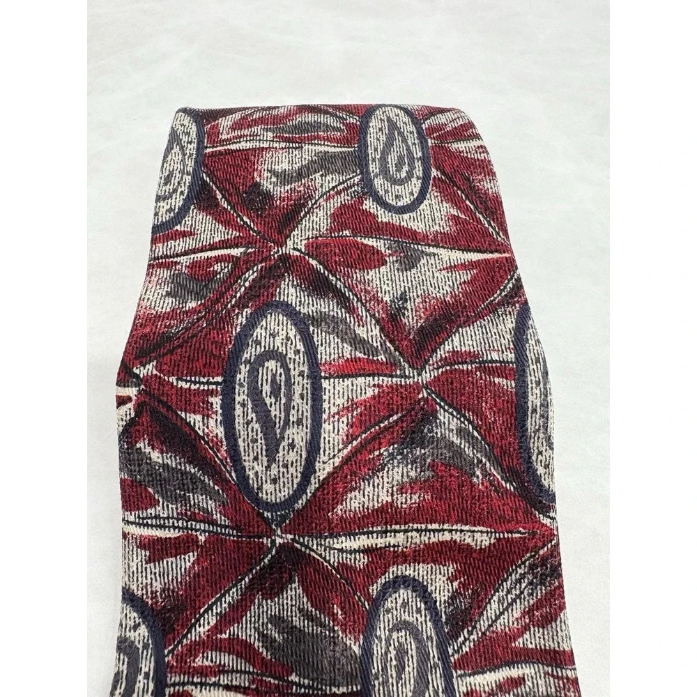 Robert Talbott Best of Class Silk Tie Red Paisley Geometric USA‎ Made 100% Silk